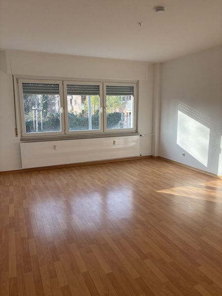 Helle 3-Zimmer Wohnung im ruhigen Bickendorf